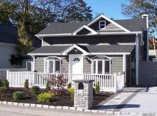 15 Ivy Rd, Mastic Beach, NY 11951