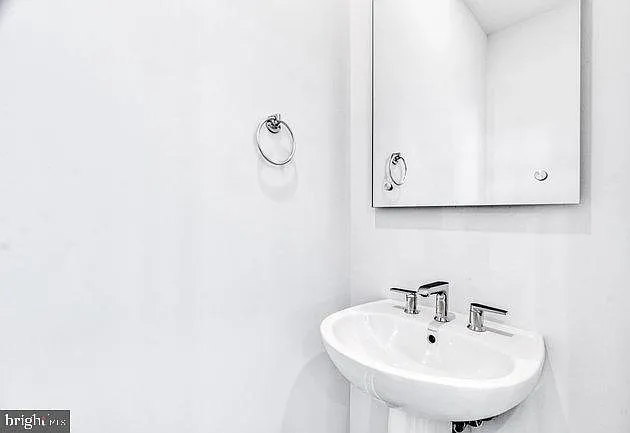 11236 Bunsen St — Photo 10