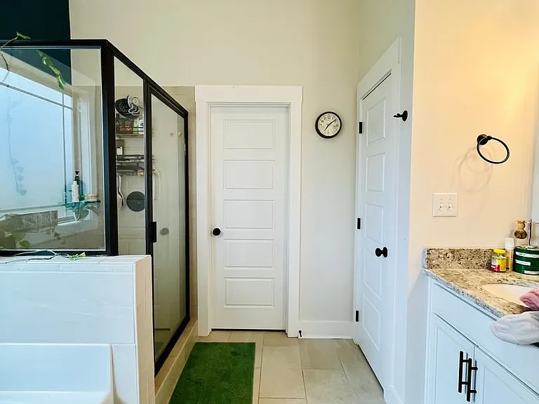 445 Crestwicke Ct — Photo 25
