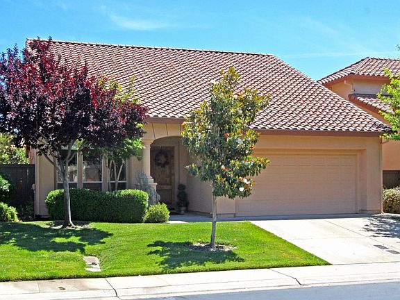 2nd image of 5053 Mertola Dr