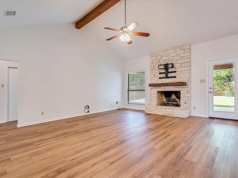 5305 Dry Wells Rd — Photo 8