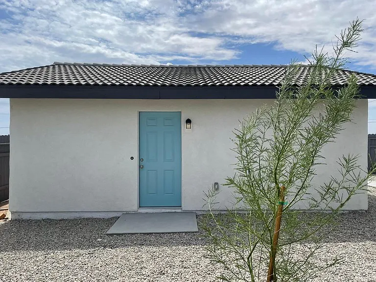2458 Sorrel Ave — Photo 1