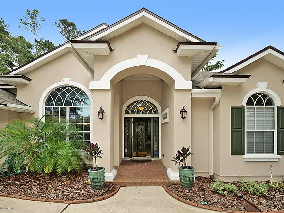 2nd image of 13872 Deer Chase Pl