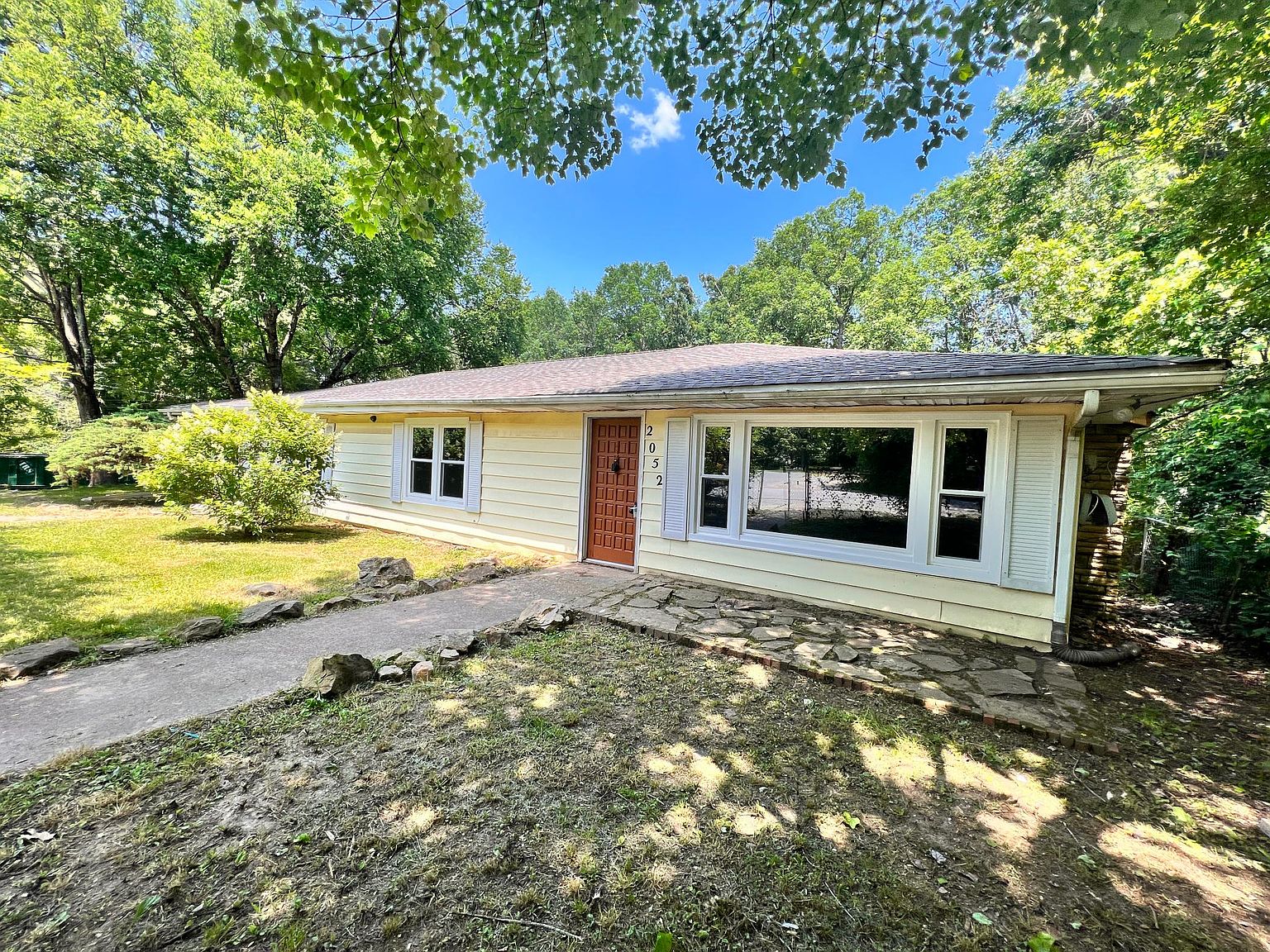 2052 Oak St B, Signal Mountain, TN 37377 Zillow