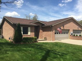 303 Woodcrest Dr, Beckley, WV 25801