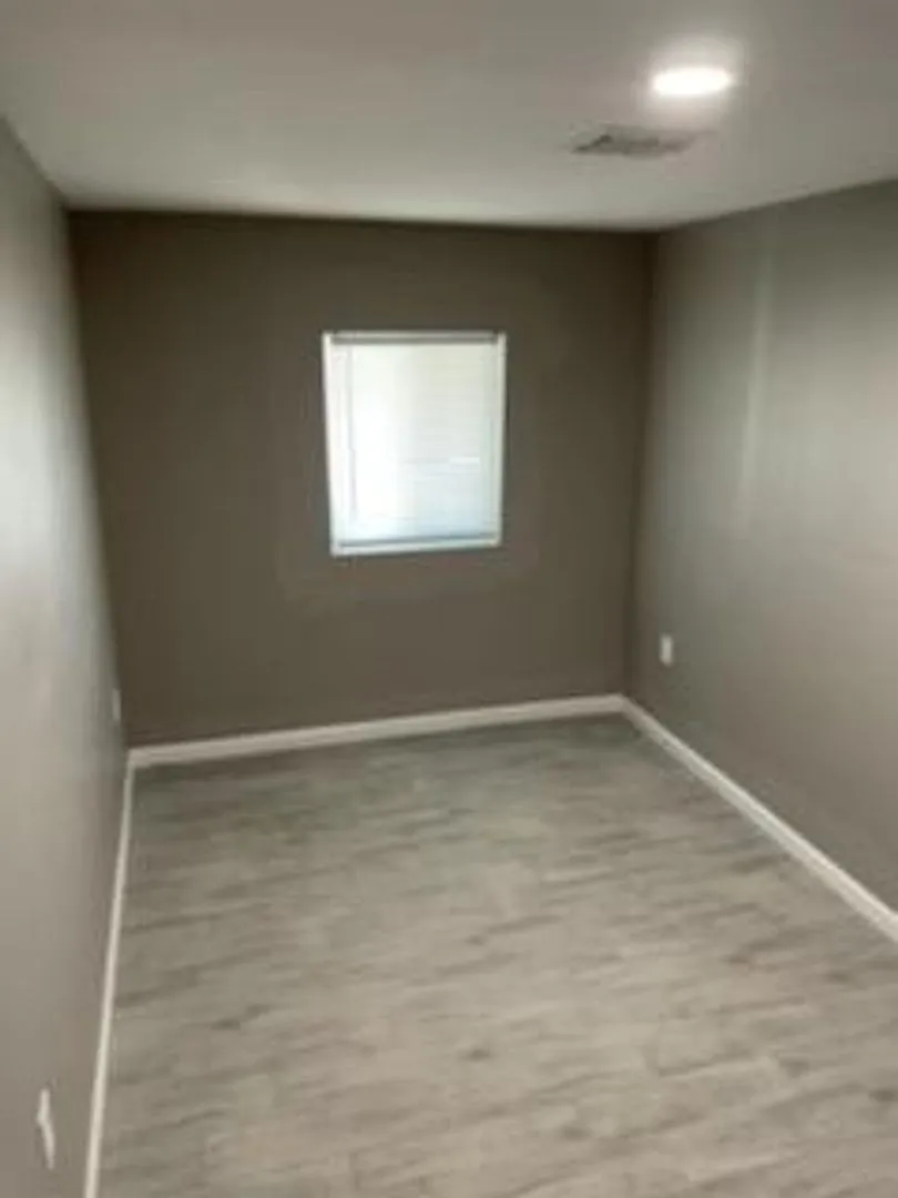 newly renovated 1bd 1 bth unit in phx — Photo 4