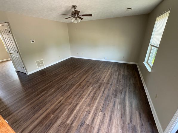 942 Medley Dr #2