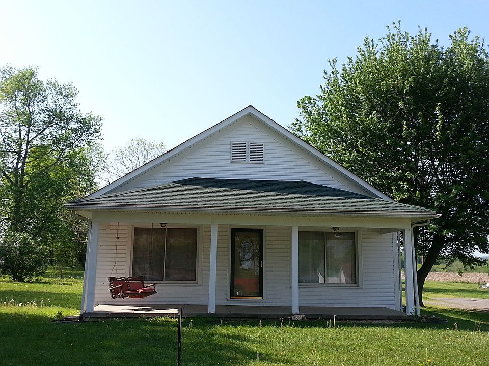 1st image of 4526 Broadway St