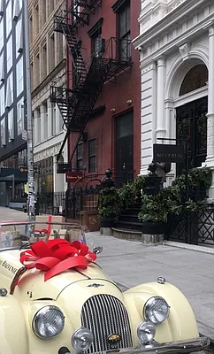 Rented by Compass | media 21