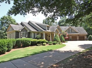 2071 River Oaks Dr, Jacksons Gap, AL 36861