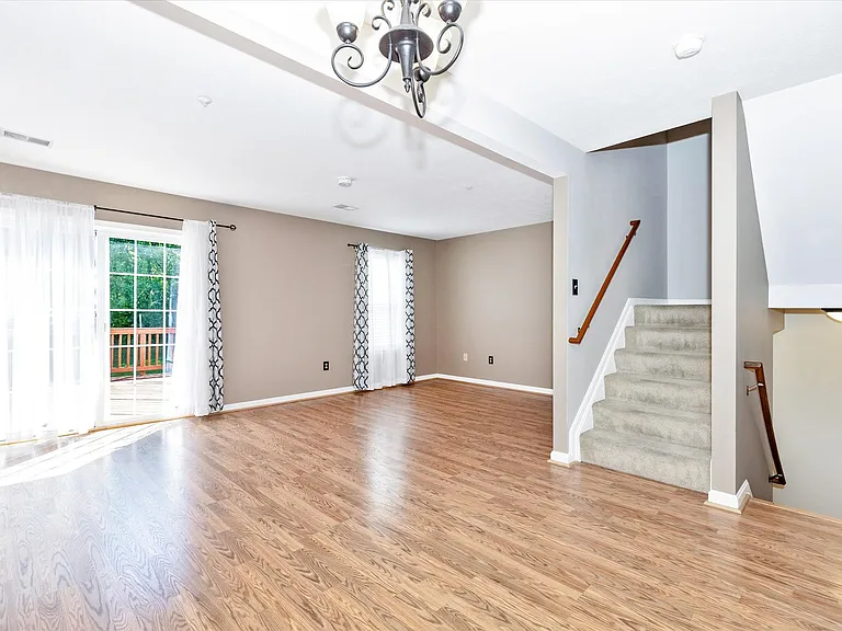 5621 Queen Anne Ct — Photo 4