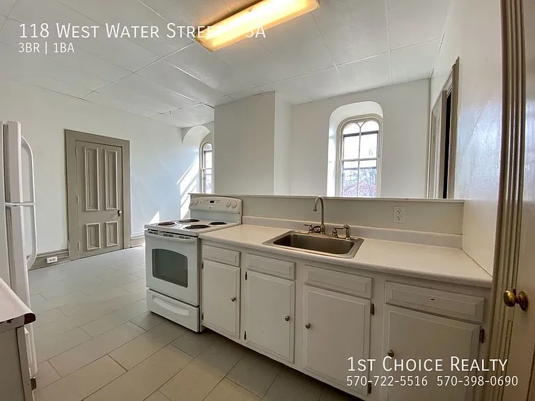 118 W Water St #3A — Photo 2