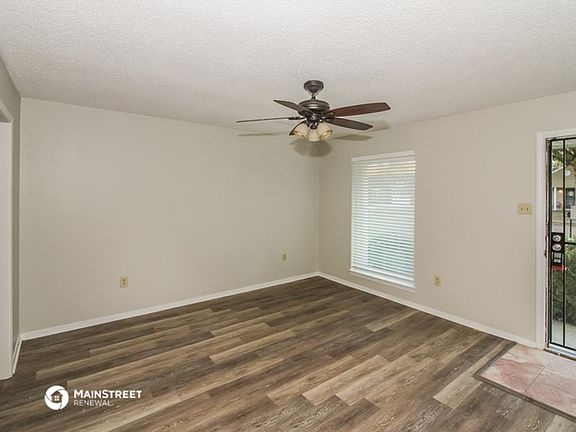 3rd image of 7104 Dokkum Dr