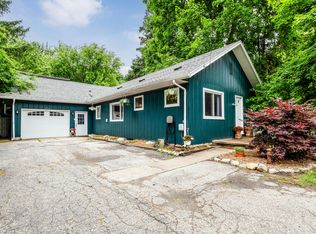 5780 Demorrow Rd, Stevensville, MI 49127