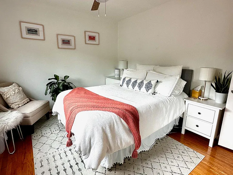 2041 Euclid St #3 — Photo 5