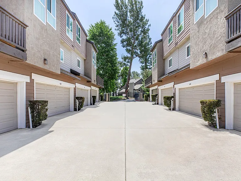 Canyon Crest Views — Photo 26