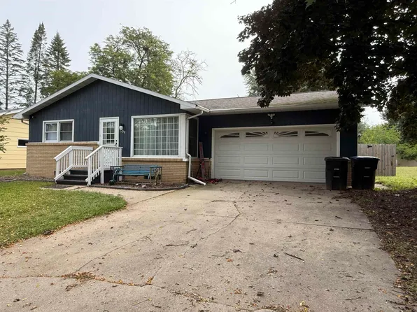 932 S River St, Shawano, WI 54166