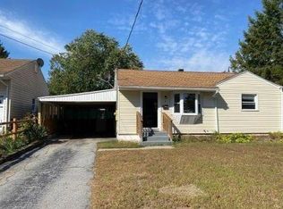 4 Settlers Dr, Norwich, CT 06360