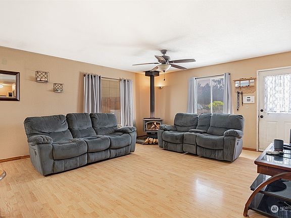 3rd image of 9001 NE 131st Avenue