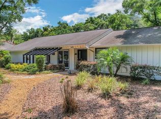 1211 W Crooked Lake Pl, Eustis, FL 32726