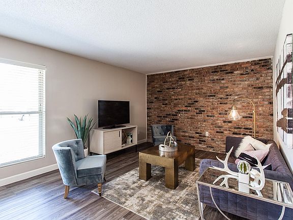 2nd image of 207 S Barksdale St APT 1