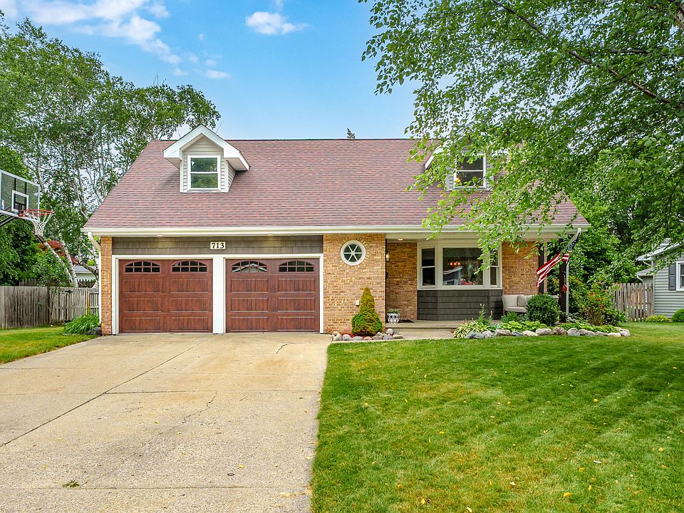 1st image of 713 Cambridge Dr