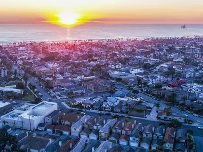 737 Alabama St, Huntington Beach, CA, 92648