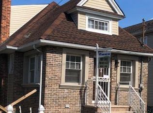 1103 125th St, College Pt, NY 11356