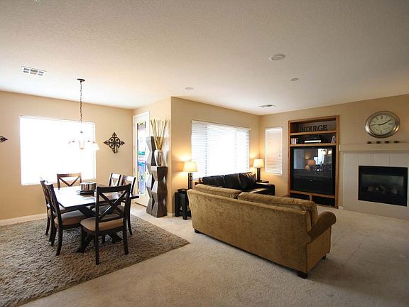 2nd image of 11825 Luna Del Mar Ln