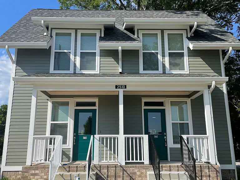 2510 Duncan Ave — Photo 1