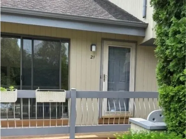 21 Woodhill St #140, Somerset, NJ 08873