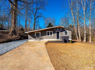 613 Wentworth Pl NW, Lenoir, NC 28645