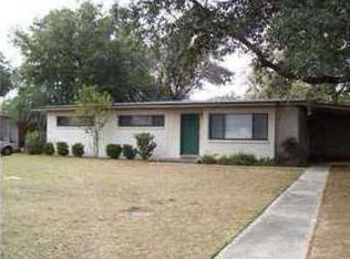 1013 New Mexico Dr, Pensacola, FL 32505