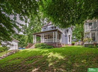 1109 S 33rd St, Omaha, NE 68105