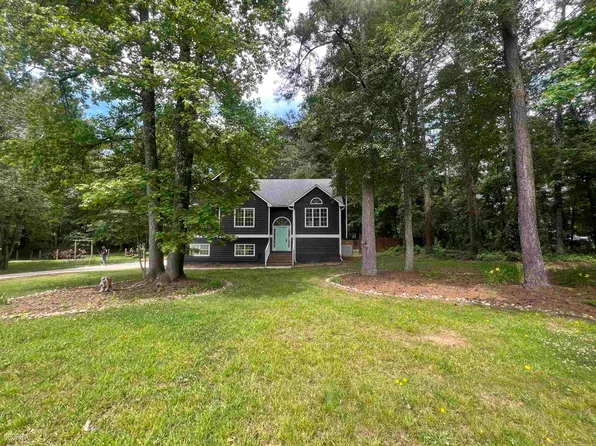 18 Marsha Way, Sharpsburg, GA 30277