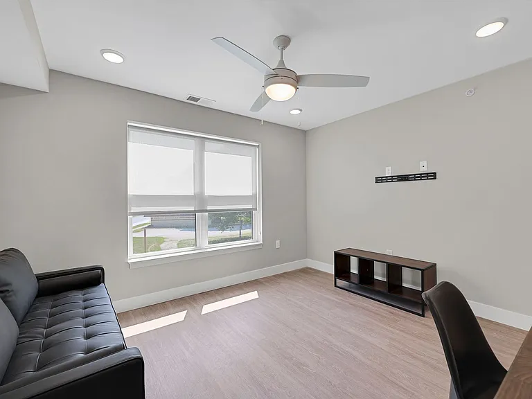 707 Springfield Ave — Photo 27