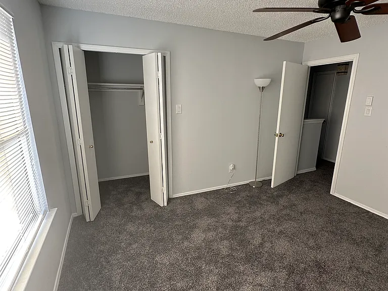 3005 Whisper Oaks Ln #A — Photo 12