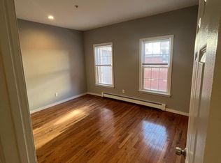 76 West St APT 6, Worcester, MA 01609