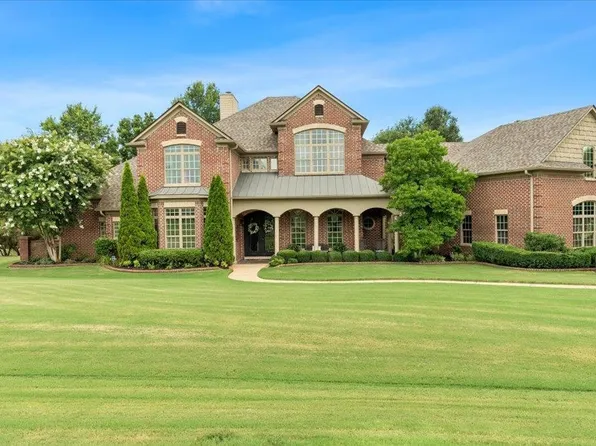 235 Brier Hills Dr, Piperton, TN 38017