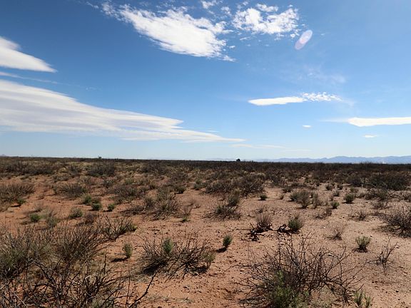 4th image of W Austin Henley Rd