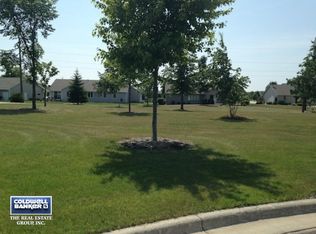 3182 Morningwoods Ct, Green Bay, WI 54311