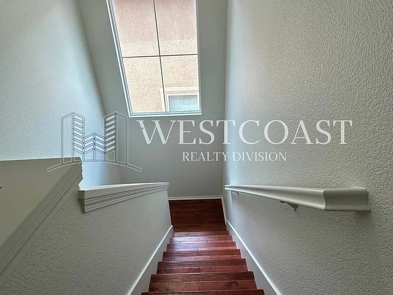 820 Silver Dr — Photo 14