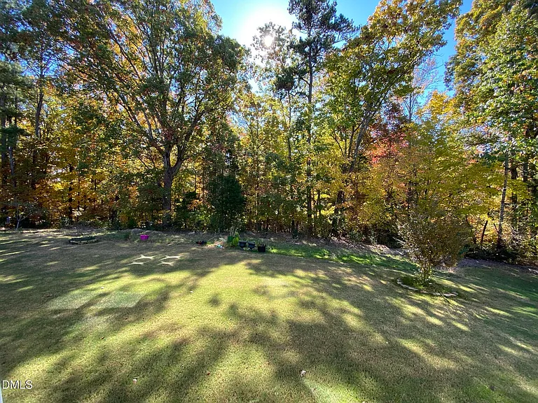 1065 Bender Ridge Dr — Photo 35