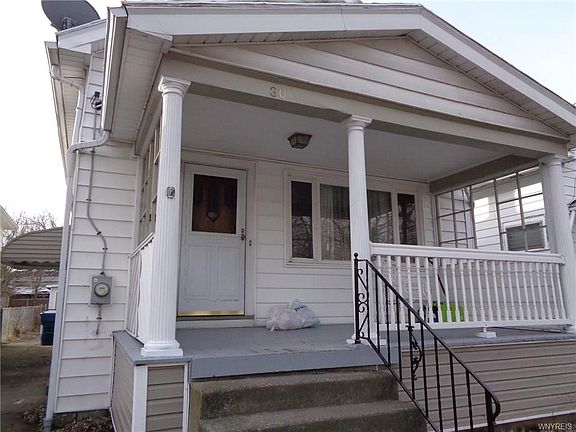 3rd image of 30 Henrietta Ave