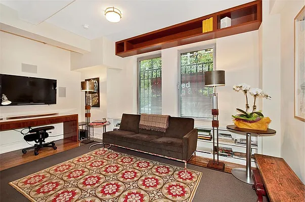 Rented by Douglas Elliman | media 6