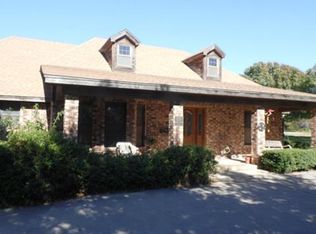 213 E Bluemound Rd, Nocona, TX 76255