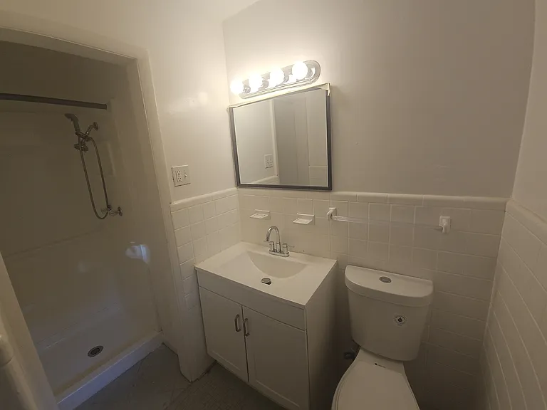 909 Ashland Ave — Photo 33
