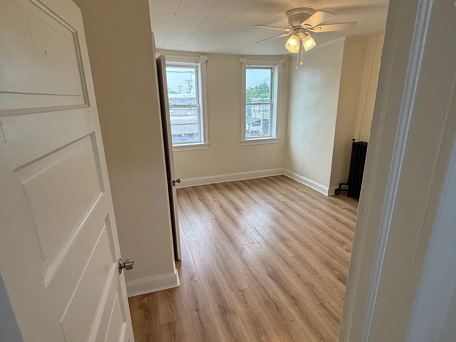 3 bed, 1.5 bath, 1092 sqft, $1,400 — Photo 4
