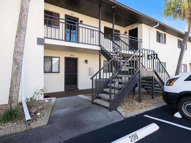 431 Airport Ave E #207 — Photo 32