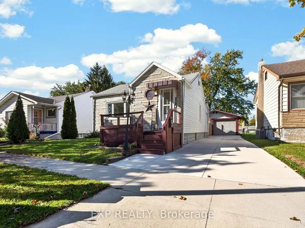 147 Dover Rd, Welland, ON L3B 2V1